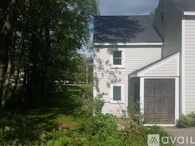 Main picture of 6 Meadow Rd