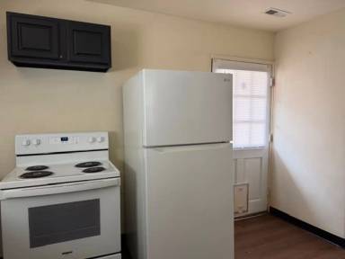 Main picture of 104 Adams St