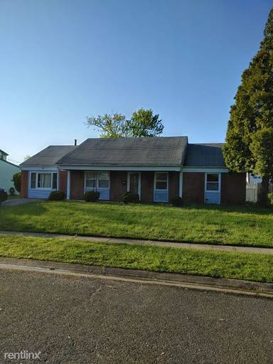 Main picture of 37 Express Ln