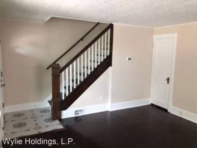 Main picture of 7120 Baker St