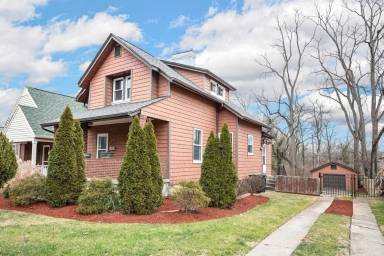 Main picture of 3856 Mount Vernon Ave