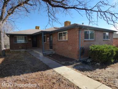 Main picture of 4512 S Lowell Blvd