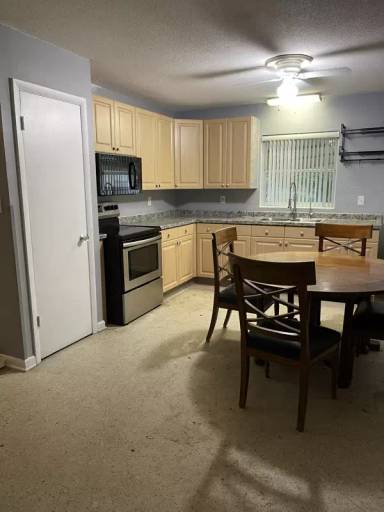 Main picture of 2315 Coolidge Rd