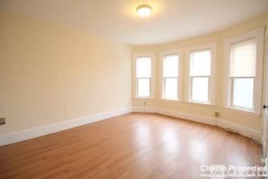 Main picture of 40 Forest St