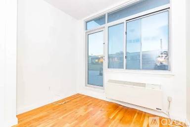 Main picture of 184 Noll St
