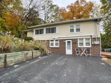 Main picture of 4903 N Galena Rd
