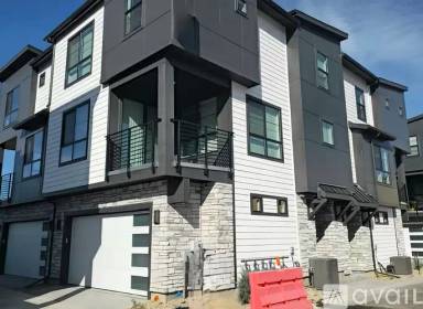 Main picture of 2034 S Holly St