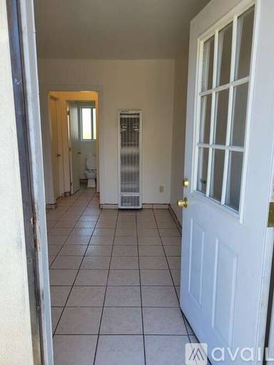 Main picture of 1214 E 70th St