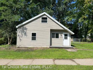 Main picture of 5830 S Washington Ave