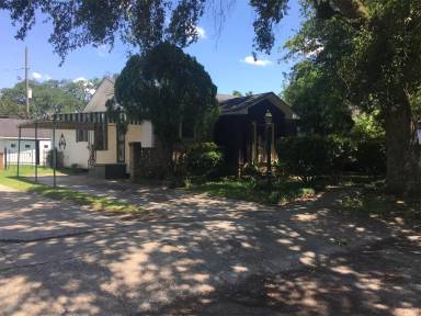 Main picture of 161 Saint Rose Ave