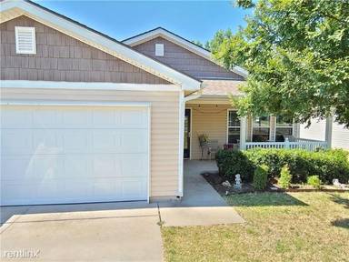 Main picture of 15241 Stillwind Dr