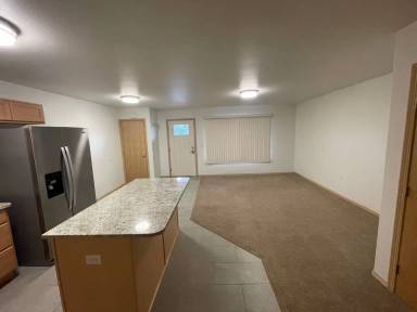 Main picture of 680 N Luke St