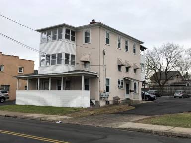 Main picture of 2 W Center St