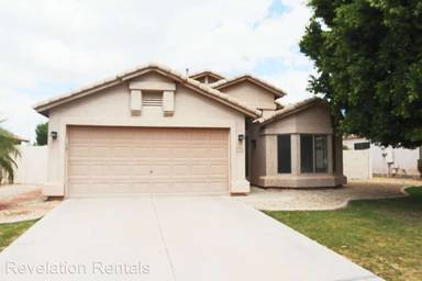 Main picture of 1944 W Canyon Way