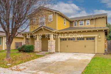 Main picture of 844 Jesse Martinez Dr