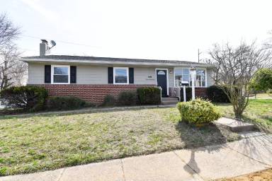 Main picture of 300 Bowers Ave