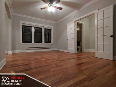Main picture of 4737 N Hermitage Ave