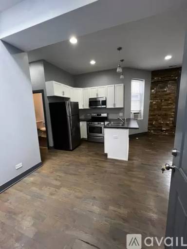 Main picture of 1813 S Ashland Ave