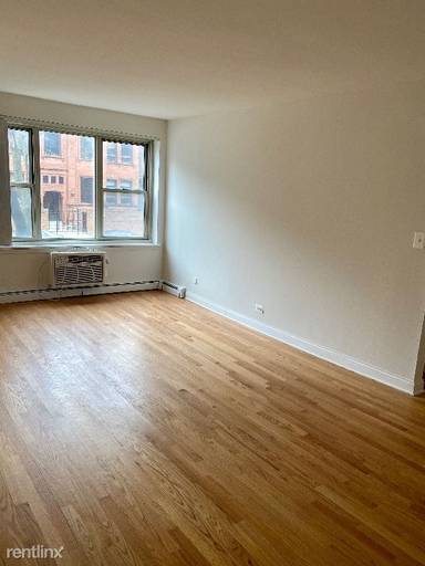 Main picture of 3710 N Pine Grove Ave