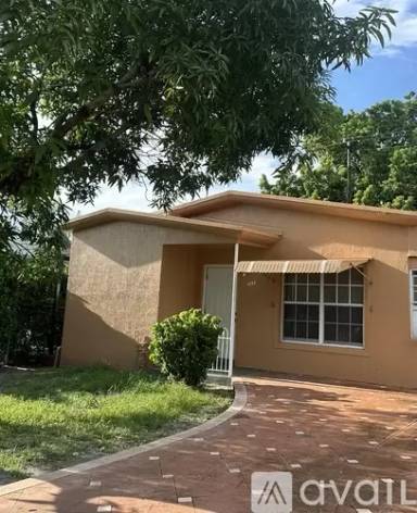 Main picture of 1855 NW 111th St