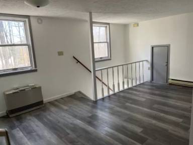 Main picture of 280 Thompson Rd