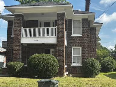 Main picture of 2384 Forest Ave