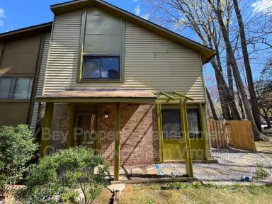 Main picture of 10659 Myrtle Oak Ct