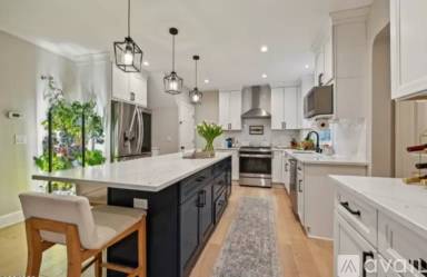 Main picture of 126 Union Ave