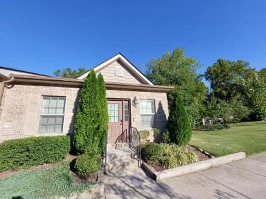 Main picture of 126 Velena St