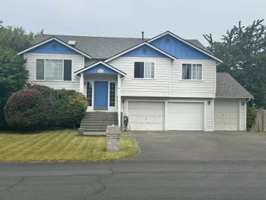 Main picture of 7211 188th Street Ct E