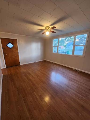 Main picture of 2317 Richmond Ave
