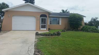 Main picture of 2620 Wisteria Pl