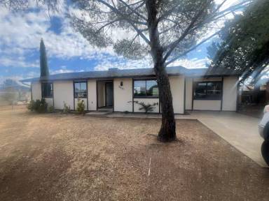 Main picture of 3935 N Taylor Dr