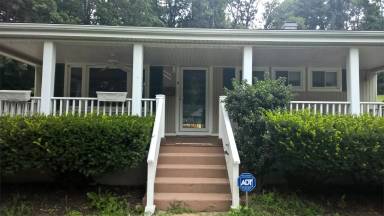 Main picture of 6607 Berkshire Dr