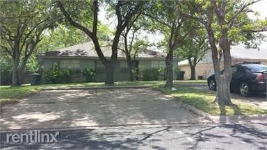 Main picture of 216 Harvard Ct