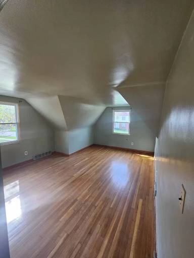 Main picture of 2500 Brookview Blvd