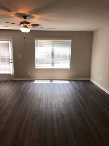 Main picture of 70 Autumn Way