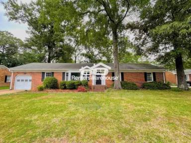 Main picture of 4112 Dock Landing Rd