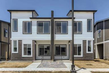 Main picture of 5311 E 63rd Pl