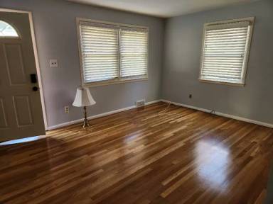 Main picture of 154 Country Club Rd