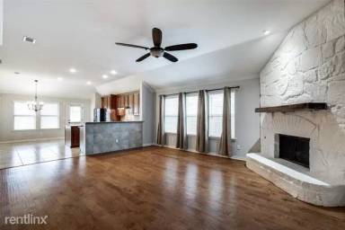 Main picture of 1628 Falconet Ct