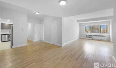 Main picture of 362 E 65th St