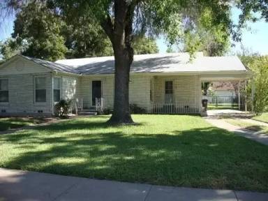 Main picture of 3515 E Brookview Dr