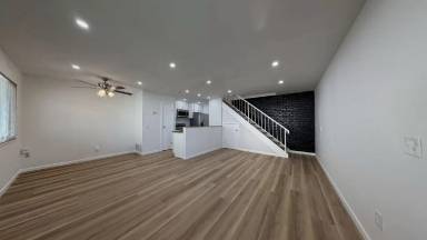 Main picture of 3532 Rainbow Ln