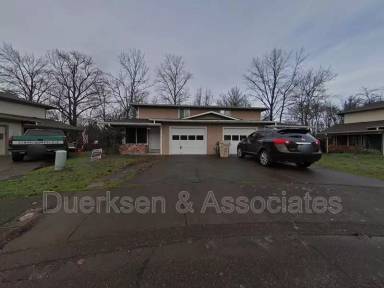 Main picture of 140 SE Atwood Ave