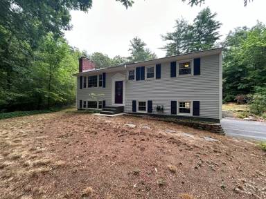 Main picture of 50 Back River Rd