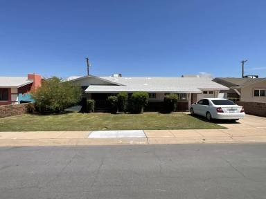 Main picture of 2320 E Wier Ave