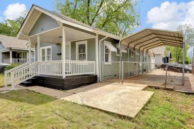 Main picture of 3297 Coleman Ave