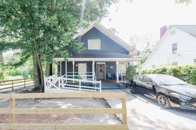 Main picture of 234 N 13th St