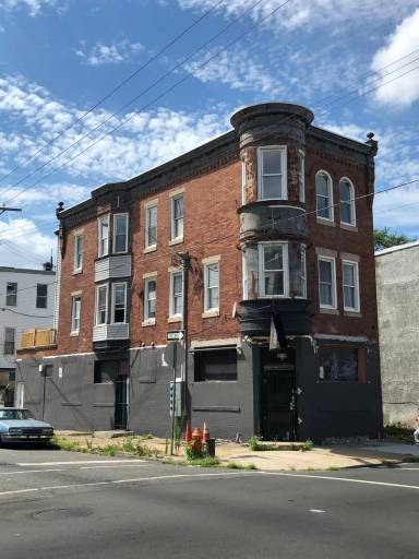 Main picture of 2900 N 13th St